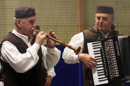 11. MEDNARODNI FOLKLORNI FESTIVAL RAKEK 42 FOTO LJUBO VUKELIČ